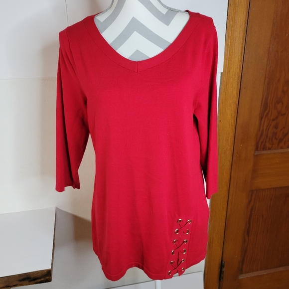 Womens Chico's Red Scoop knit side laced elbow length sleeves Knit top Size 1 - Picture 1 of 9